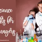 The best science gifts for teenagers that they are going to love.